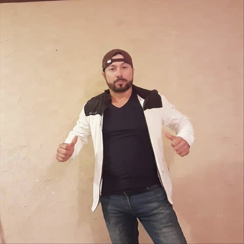 Te Estoy Quedando Mal