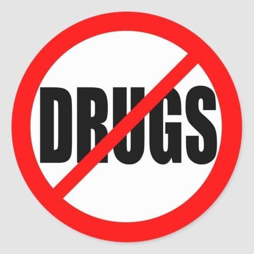 DRUGS NO MEU GUARDA ROUPA