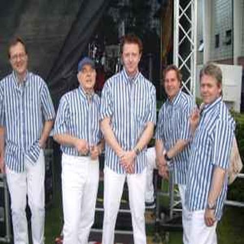 Bei Uns Hinterm Haus