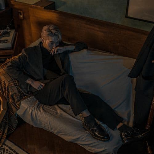 Alive (feat. Lay.bn, Jayd)