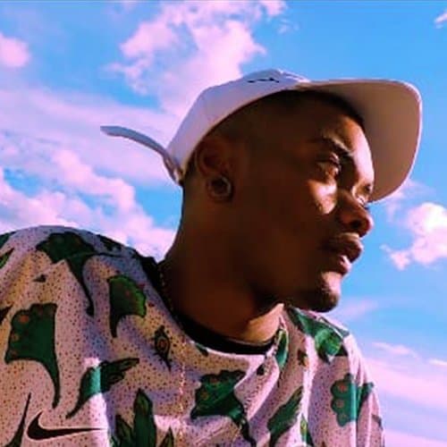 Entre Becos e Vielas